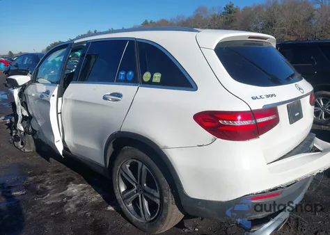 2019 Mercedes-Benz Glc 300 4Matic из США, поврежденный, VIN WDC0G4KB8KV165215